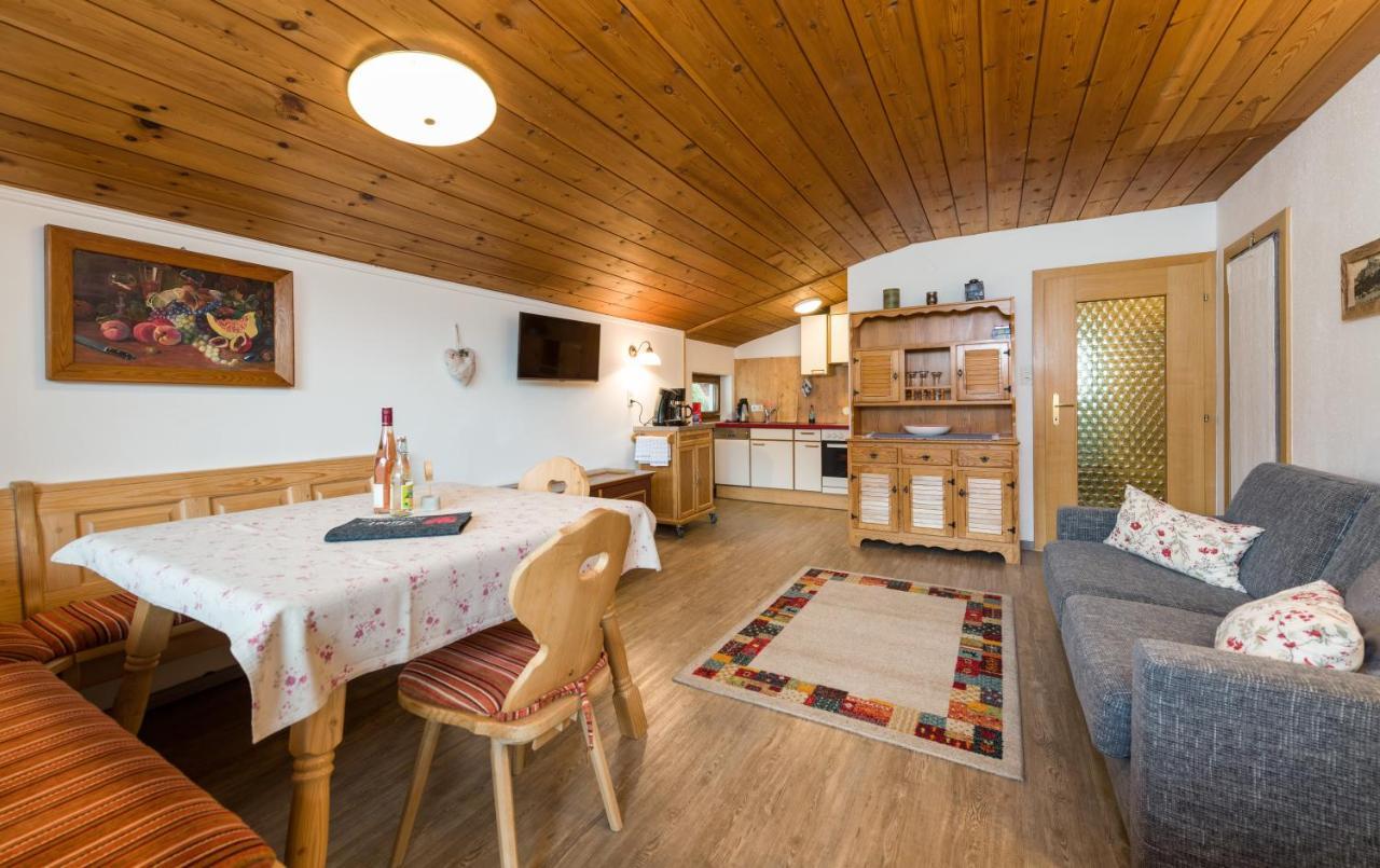 Tyrol Appartements Ервалд Екстериор снимка