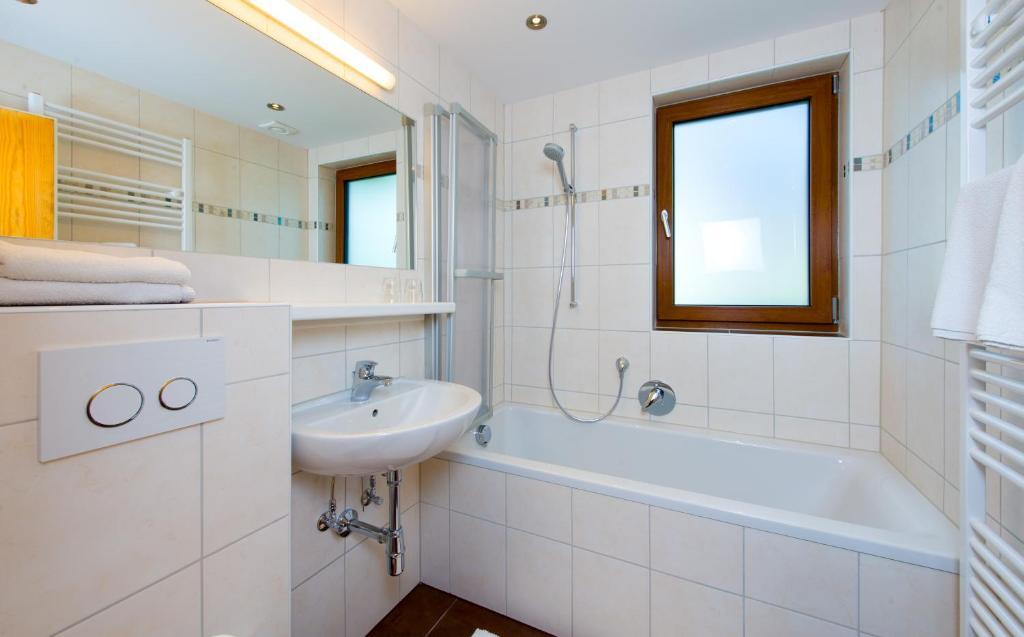 Tyrol Appartements Ервалд Стая снимка